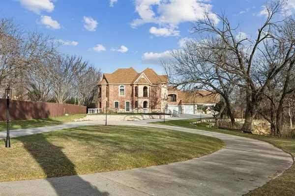 469 Apache Trail, Keller, TX 76248