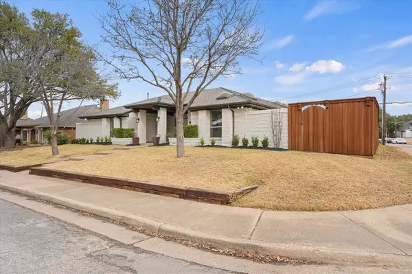 Dallas, TX 75248,16102 Red Cedar Trail
