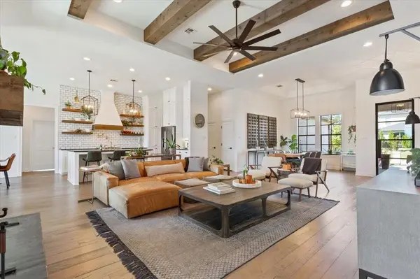 16024 Sorrento Drive, Woodway, TX 76712