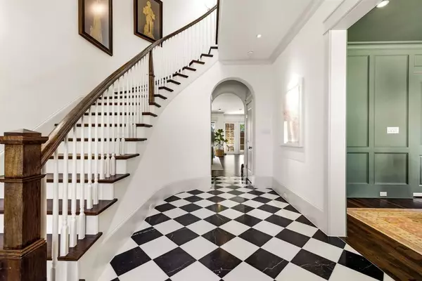 Dallas, TX 75209,5526 Glenwick Lane