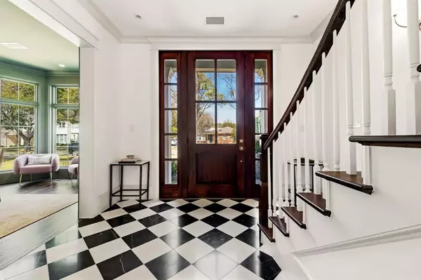 Dallas, TX 75209,5526 Glenwick Lane