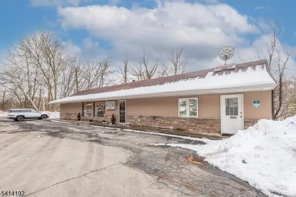 217/219 Hamburg Tpk, Bloomingdale Boro, NJ 07403