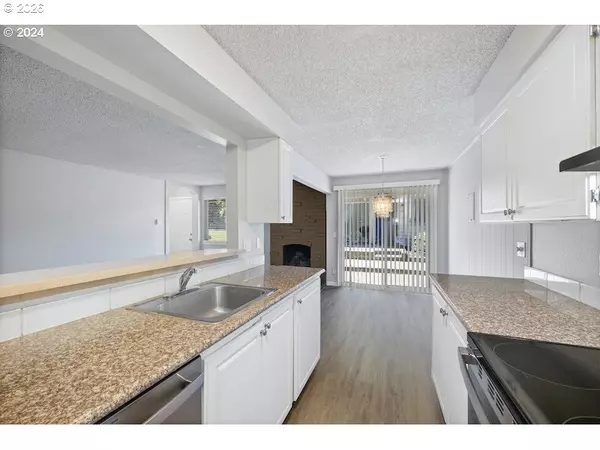 Gresham, OR 97030,2921 NE RENE AVE #15-B