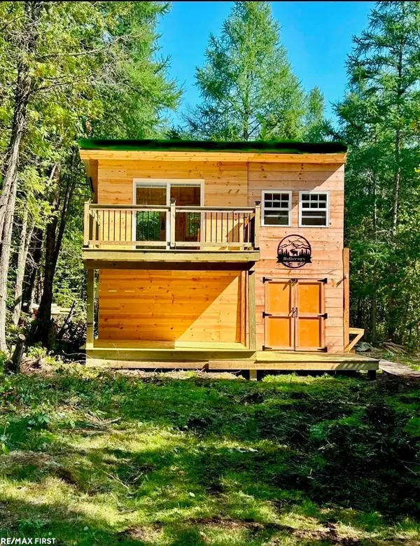 V/L I Road RD, Escanaba, MI 49829