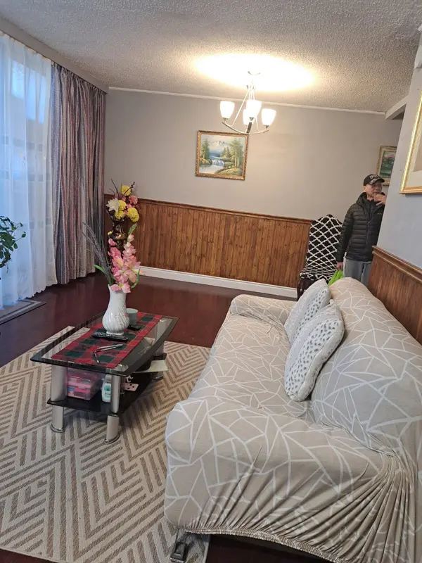 665 Kennedy RD #307, Toronto E04, ON M1K 5E2