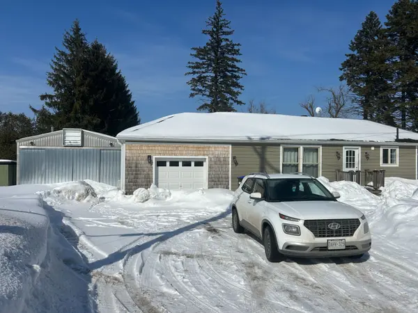 1046 County 124 RD N, Clearview, ON N0C 1M0