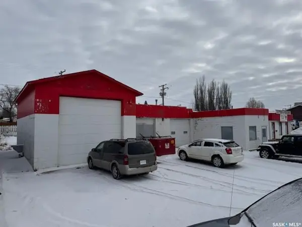 2112 100th STREET, North Battleford, SK S9A 3X5