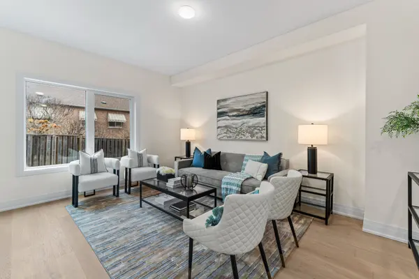 2003 Georgina CT, Burlington, ON L7L 7B6