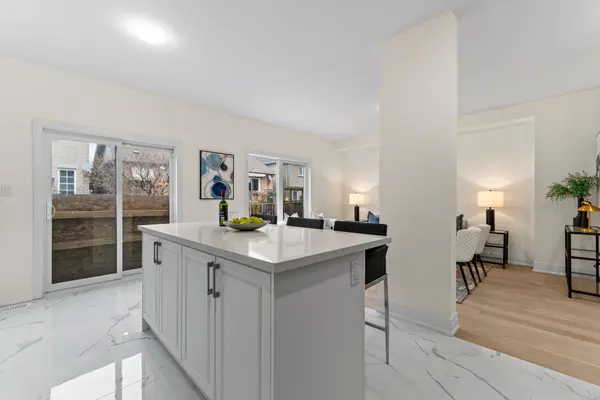 2003 Georgina CT, Burlington, ON L7L 7B6