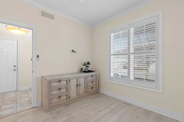 11 Oakwood Links LN, South Huron, ON N0M 1T0