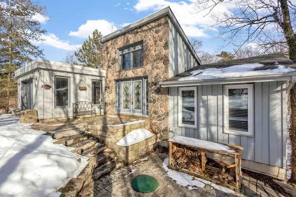 59 Park RD S, Grimsby, ON L3M 4E7