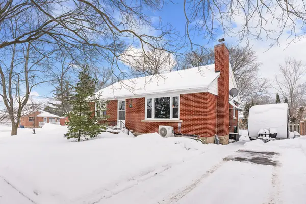 33 Elmwood AVE, Kitchener, ON N2H 6G3