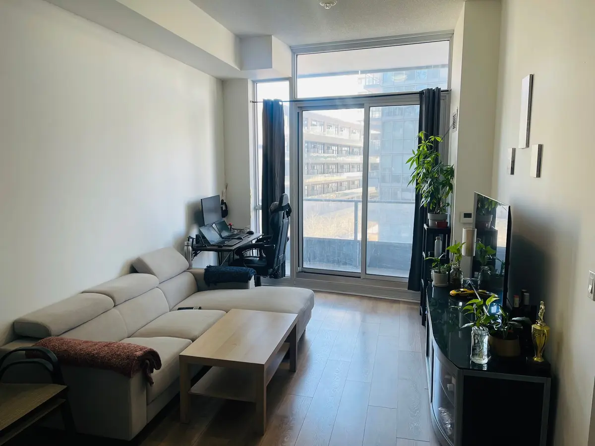 38 Forest Manor RD #301, Toronto C15, ON M2J 1M1