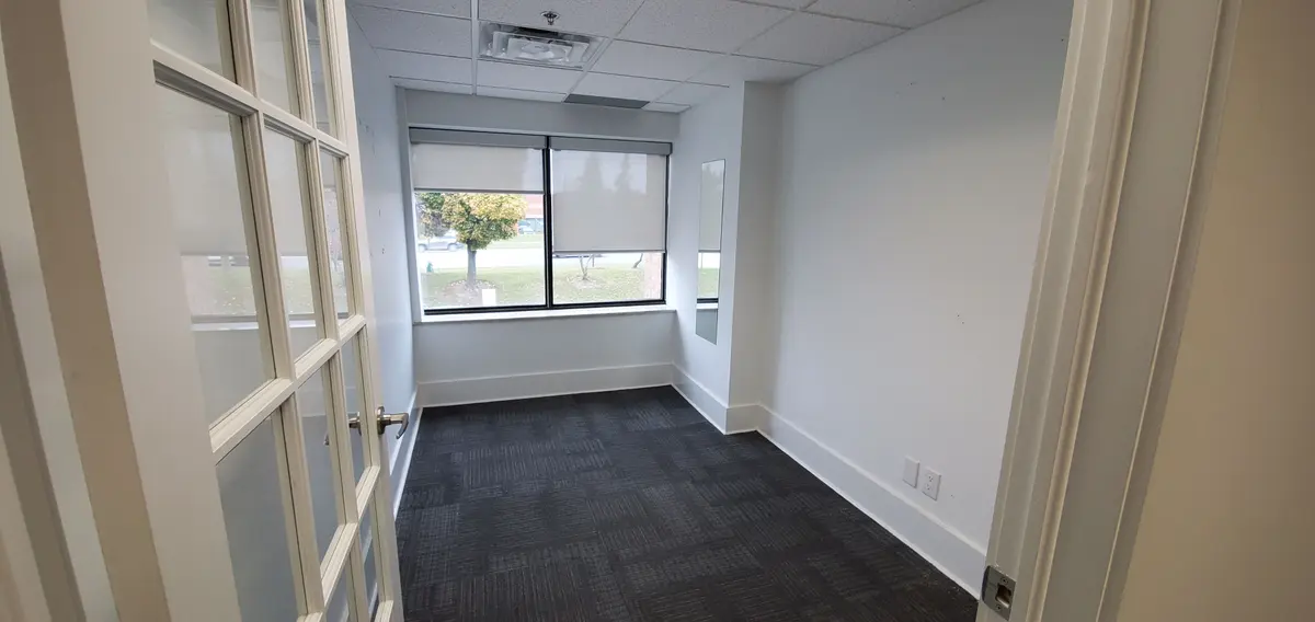 665 Millway AVE #3B (Upper), Vaughan, ON L4K 3T8