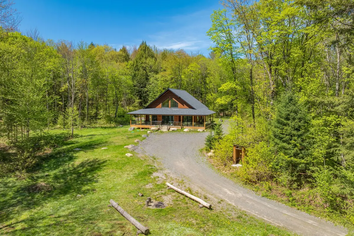 1299 Hekkla RD, Muskoka Lakes, ON P0C 1J0