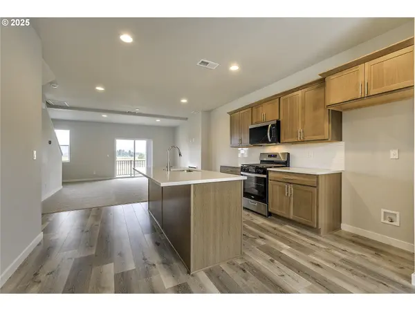 2145 36th AVE #Lot 60, Forest Grove, OR 97116