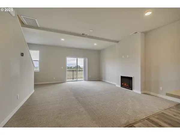 2145 36th AVE #Lot 60, Forest Grove, OR 97116