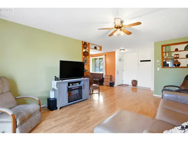 13264 DAIQUIRI LAKE DR NE, Aurora, OR 97002