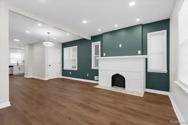 13368 Maiden ST, Detroit, MI 48213