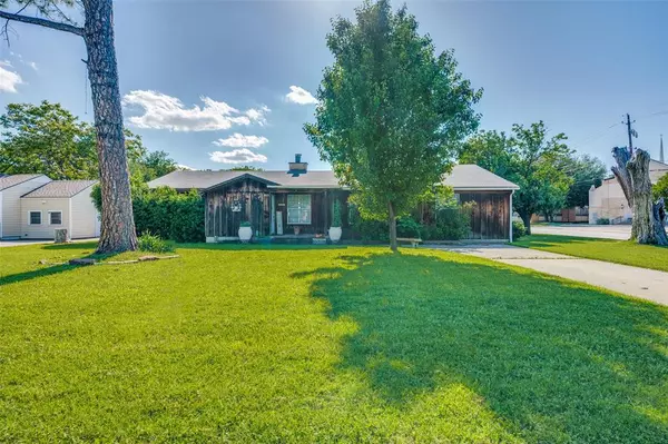 River Oaks, TX 76114,1033 Lydick Lane