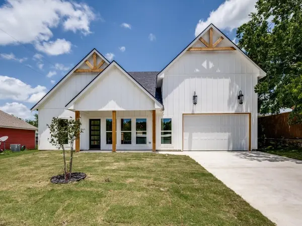 204 W Collins, Decatur, TX 76234