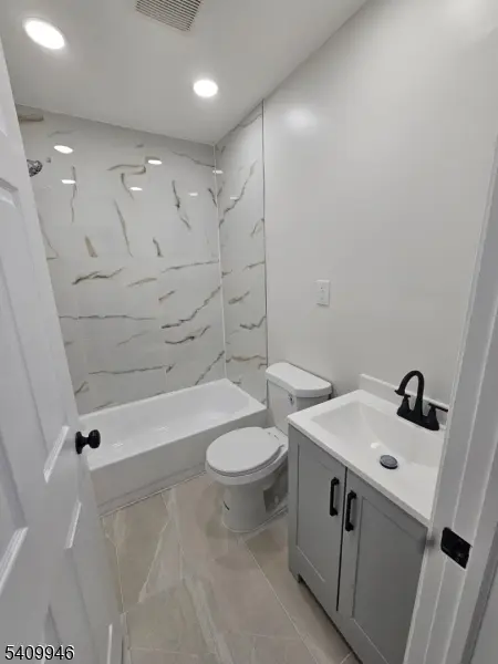 120-122 Lewis st #2, Paterson City, NJ 07501