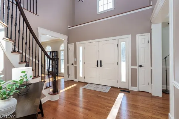 11 Clearwater Dr, Kinnelon Boro, NJ 07405