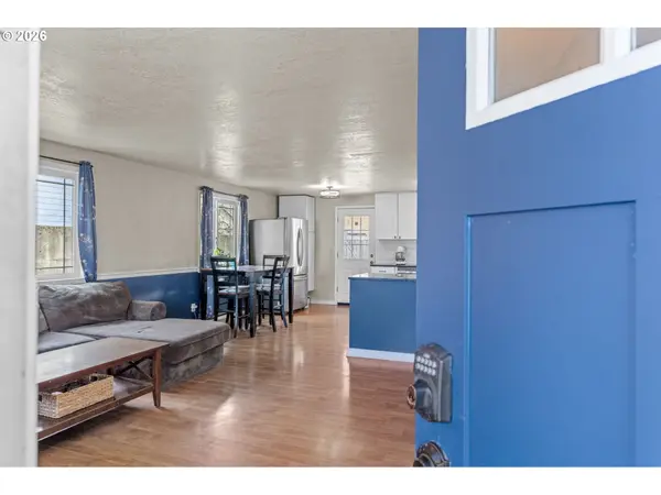 402 CLOVER ST, Aumsville, OR 97325