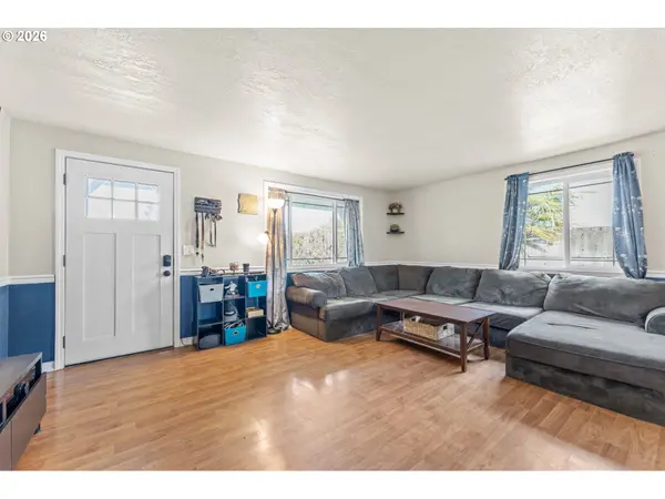 402 CLOVER ST, Aumsville, OR 97325