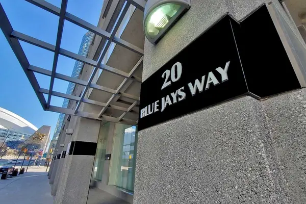 20 Blue Jays WAY #1109, Toronto C01, ON M5V 3W6