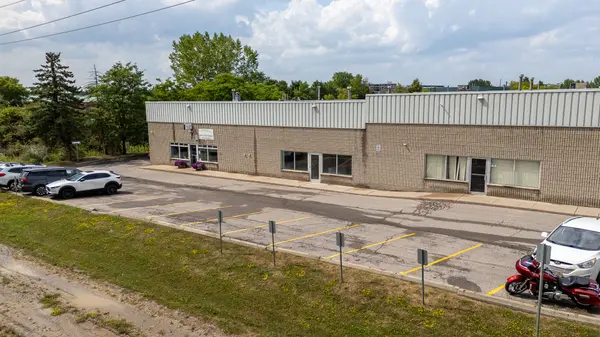 138 Sandiford DR #4, Whitchurch-stouffville, ON L4A 7X5