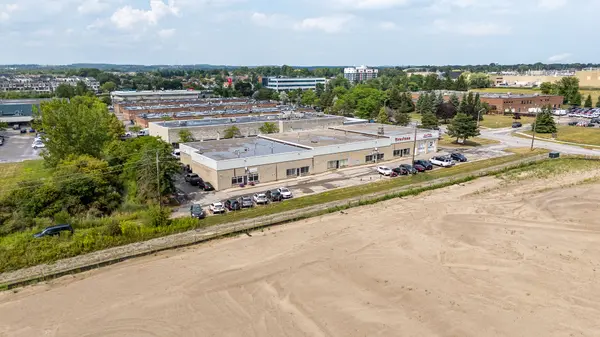 138 Sandiford DR #4, Whitchurch-stouffville, ON L4A 7X5