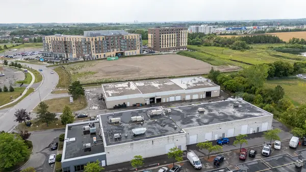 138 Sandiford DR #4, Whitchurch-stouffville, ON L4A 7X5