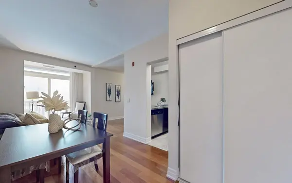 15450 Yonge ST #205, Aurora, ON L4G 0K1