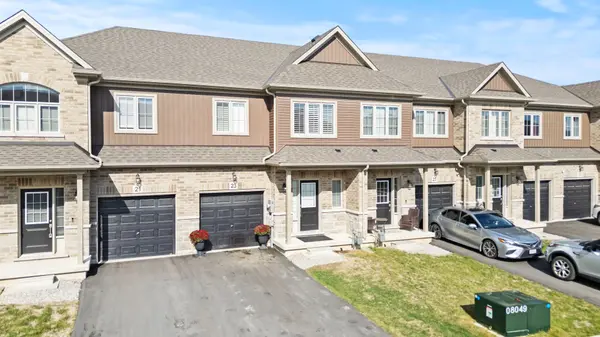 23 Zoe LN, Hamilton, ON L0R 1C0