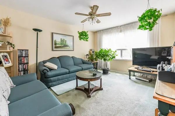 641 Limeridge RD E, Hamilton, ON L8W 1A2