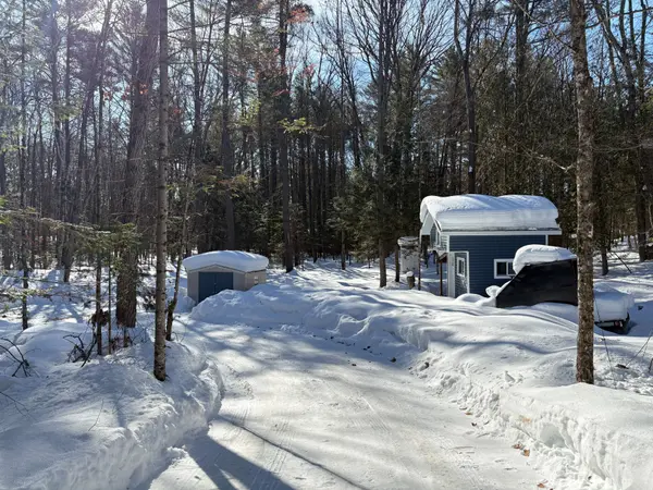 1124 Little Hawk Lake RD, Algonquin Highlands, ON K0M 1S0