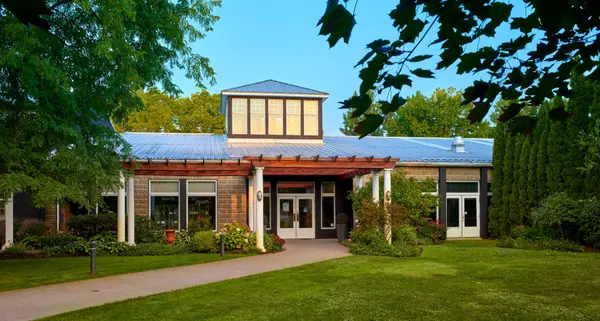 1339 LAKESHORE RD, Niagara-on-the-lake, ON L0S 1J0