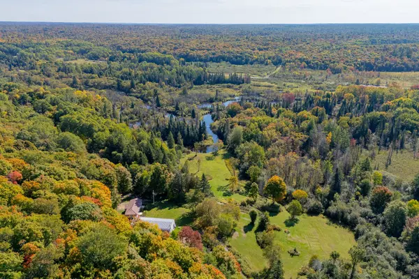 1190 Hekkla RD, Muskoka Lakes, ON P0C 1J0