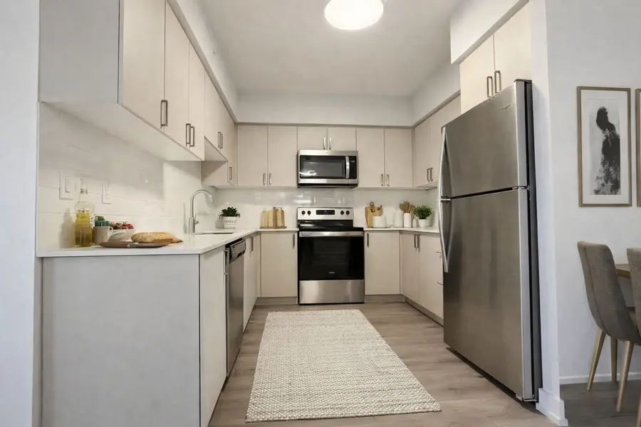 1475 Whites RD #403, Pickering, ON L1V 0H3