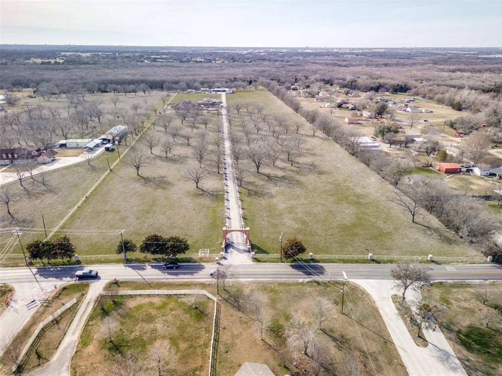 2020 S Bridgefarmer Road, Lowry Crossing, TX 75069