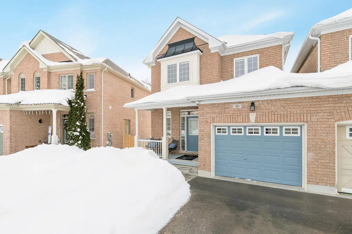 40 Forsyth CRES, Barrie, ON L4N 7T6
