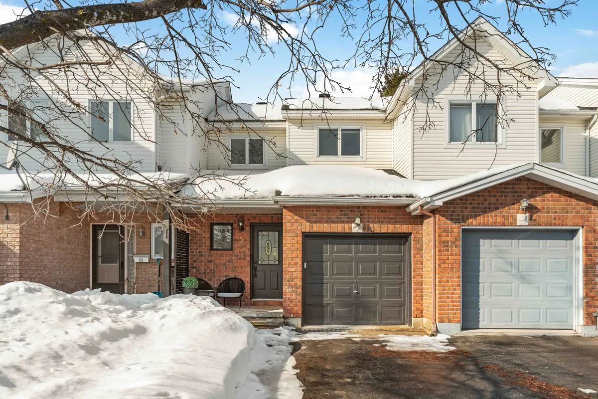 57 Redpath DR, Barrhaven, ON K2G 6E3