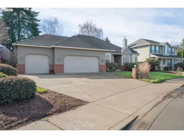 Eugene, OR 97404,212 CHIMNEY ROCK LN