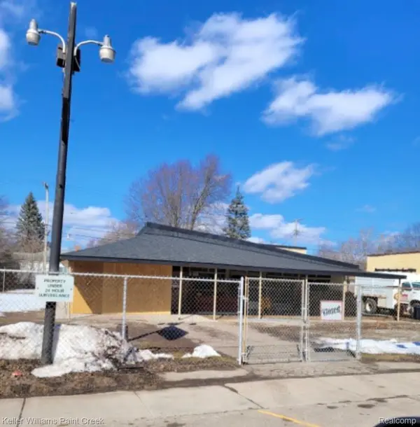 26346 W 7 Mile RD, Redford Charter Township, MI 48240