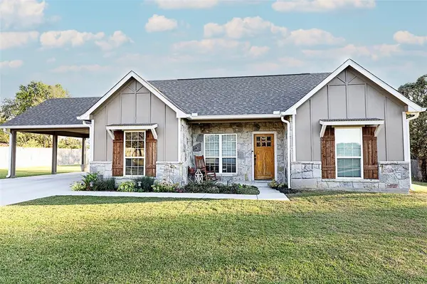 305 Main Street, Montague, TX 76251