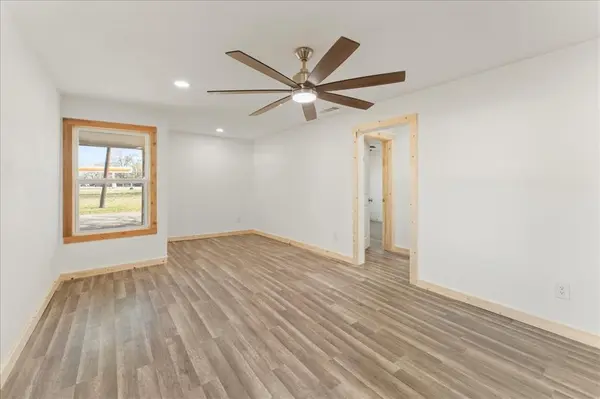 403 Halesboro Street, Bogata, TX 75417