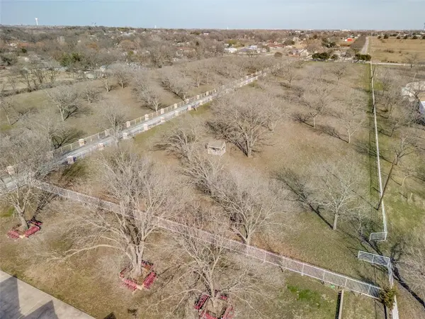 2020 S Bridgefarmer Road, Lowry Crossing, TX 75069