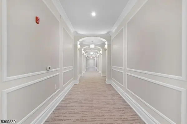 80 Claremont Rd unit 206 #206, Bernardsville Boro, NJ 07924