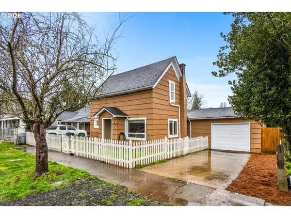 Independence, OR 97351,456 Log Cabin ST